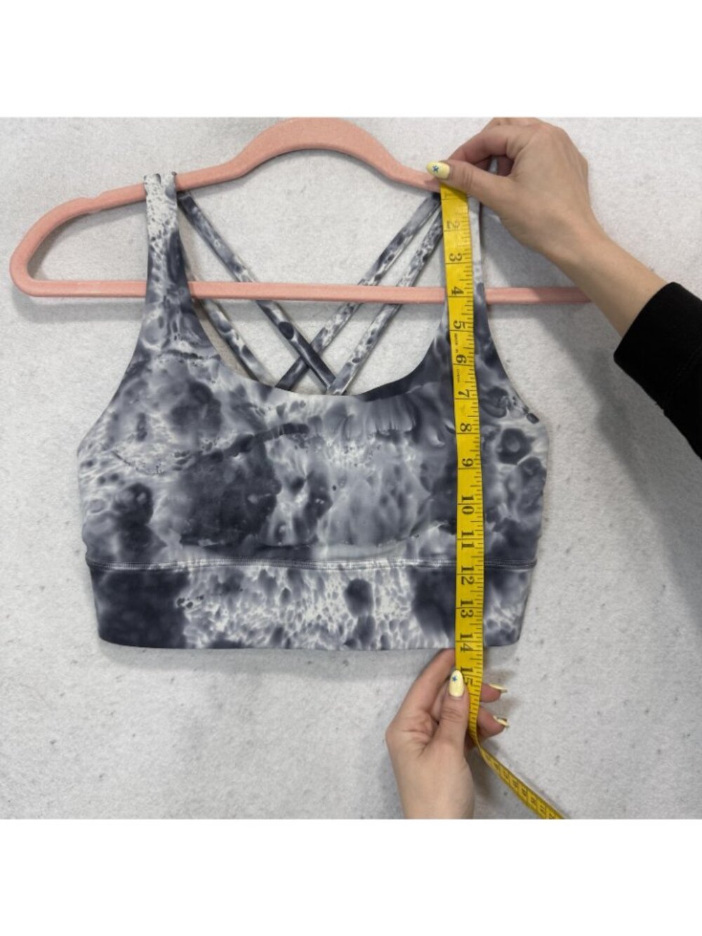 Lululemon Sports Bra Womens 8 Gray Tie Dye Strappy Crossback Yoga Athletic Top - Picture 5 of 7